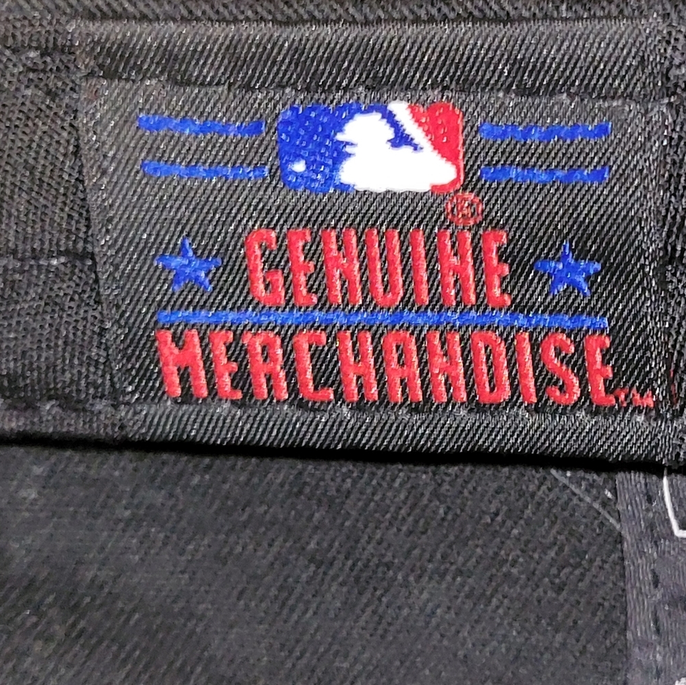 Authentic New Era MLB Classic Logo Cap Black & White Adj Strap OS - Picture 9 of 12